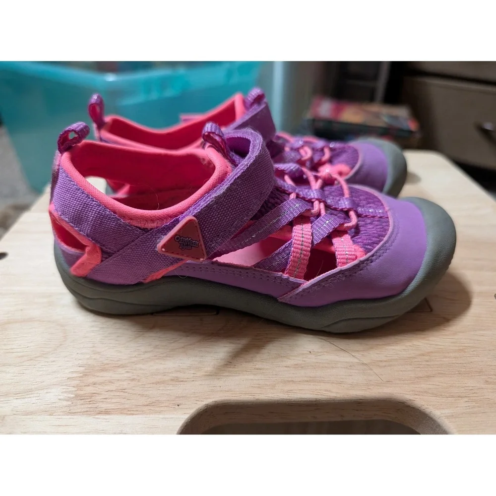 OshKosh Bgosh Girls Purple Pink Closed Toe Athletic Water Sandals Size 11 Kids